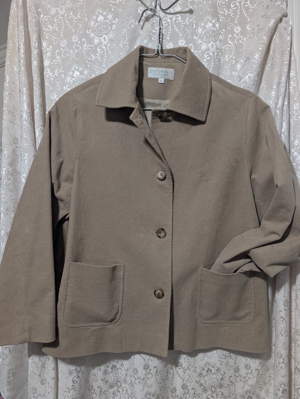 Cotswold Collections Beige Fine Corduroy Chore Jacket Size M Button Up